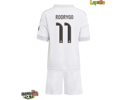 Real Madrid Rodrygo Goes #11 Kotipaita Lapsille 2025-26 Lyhythihainen (+ shortsit) Real Madrid Rodrygo Goes #11 Kotipaita Lapsille 2025-26 Lyhythihainen (+ shortsit)